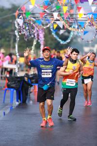 BIB: 4224
                            <button type="button" onclick="openModal(9918199)" class="btn btn-primary btn-sm float-right btn-popup" data-toggle="modal" data-target=".modal-high-quality">
                        <i class="fas fa-shopping-cart"></i> Add to Cart
                    </button>
                                            <button type="button" onclick="isThisMe(9918199, true)" class="btn btn-success btn-sm float-right btn-popup btn-isme hidden" data-toggle="tooltip" data-placement="bottom" title="นี่คือรูปของคุณใช่ไหม คลิกที่นี่เพื่อเอาเข้าอัลบั้ม">
                        <i class="fas fa-plus"></i> Add to album
                    </button>
                    <button type="button" onclick="isThisMe(9918199, false)" class="btn btn-warning btn-sm float-right btn-popup btn-isnotme hidden">
                        <i class="fas fa-ban"></i> Remove from album
                    </button>